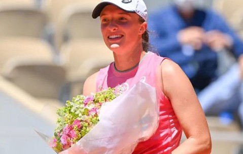 穆古鲁扎新星晋级下一阶段表现突出，皇家马德里前途光明！气势如虹延续(芦叶满汀洲唐多令)-九游体育